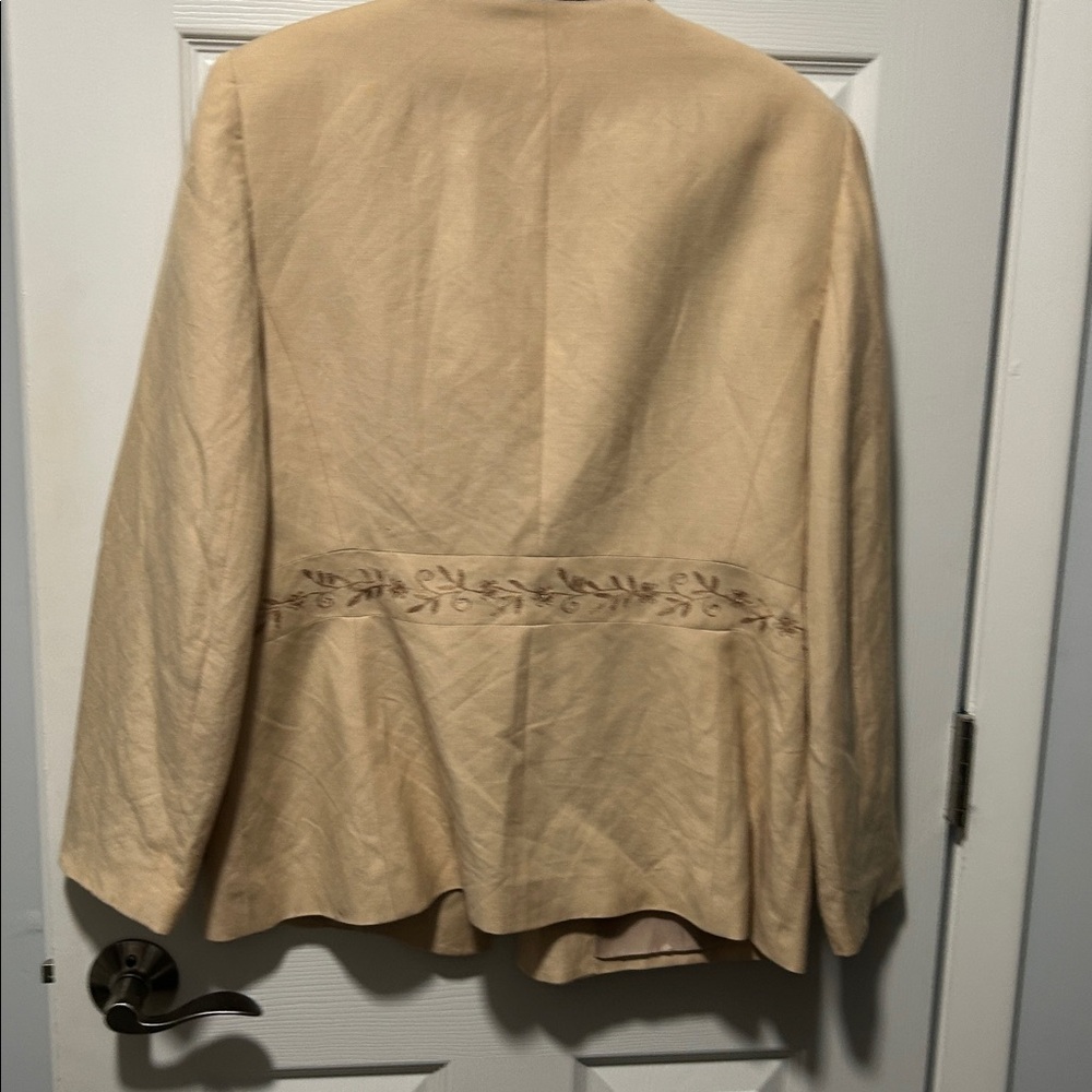 Kasper Beige Embroidered Women's Blazer